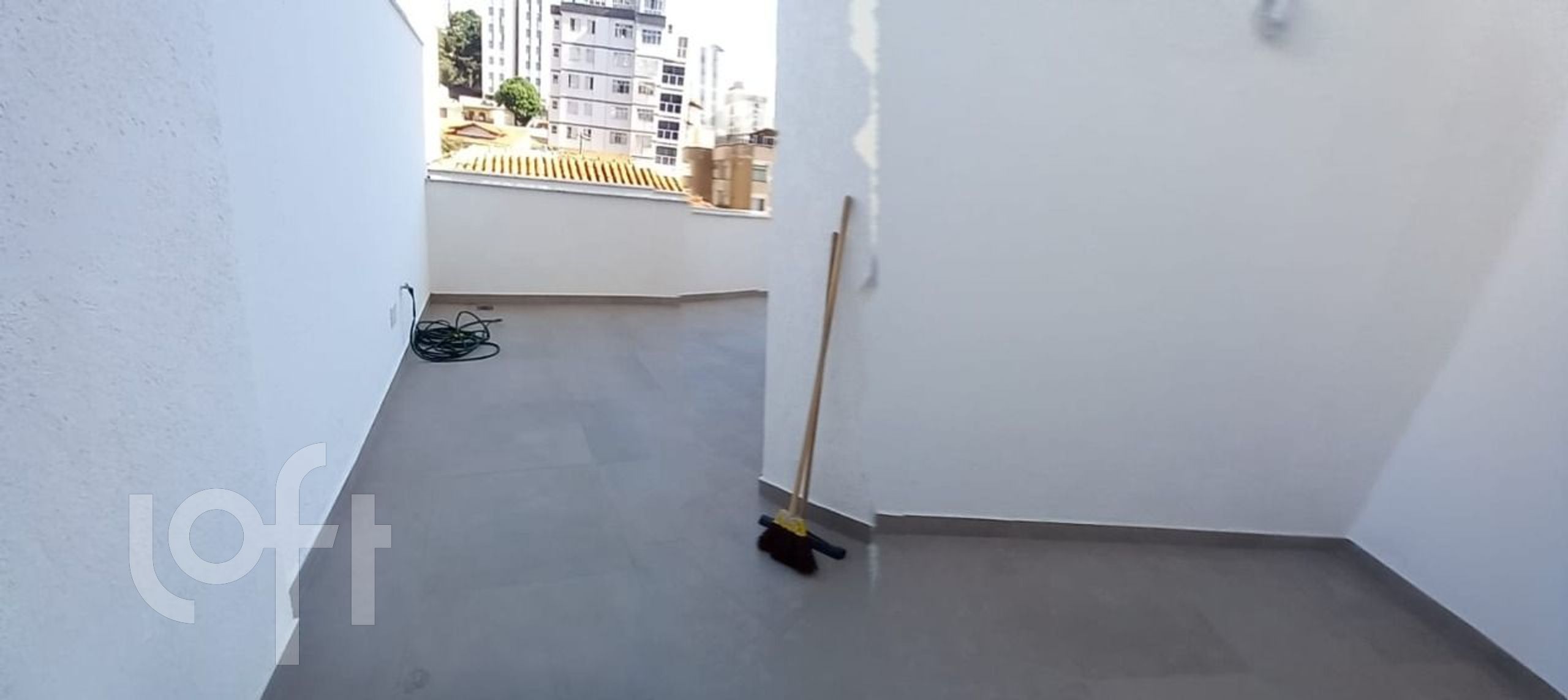 Apartamento à venda com 2 quartos, 110m² - Foto 28