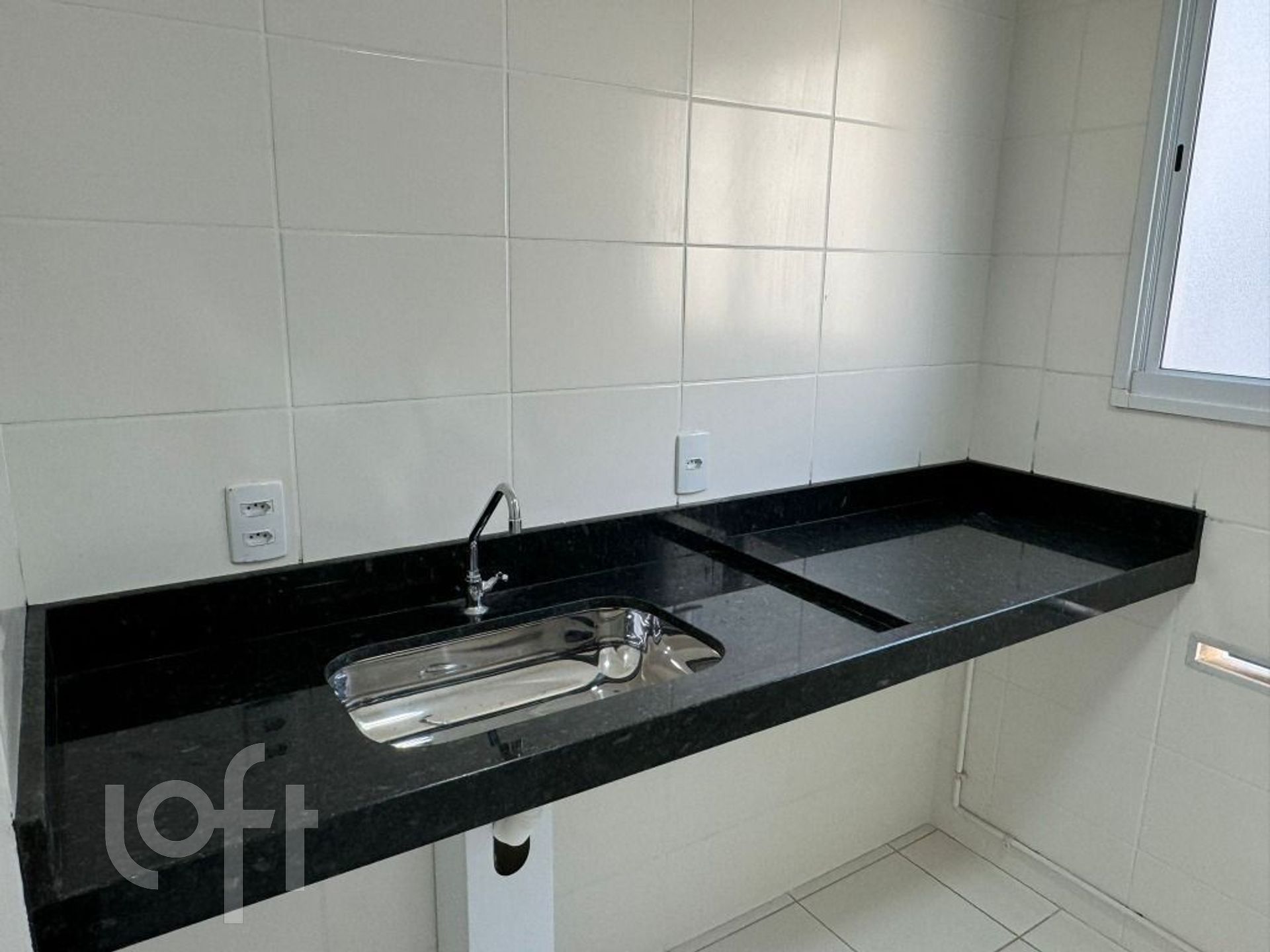 Apartamento à venda com 2 quartos, 42m² - Foto 4