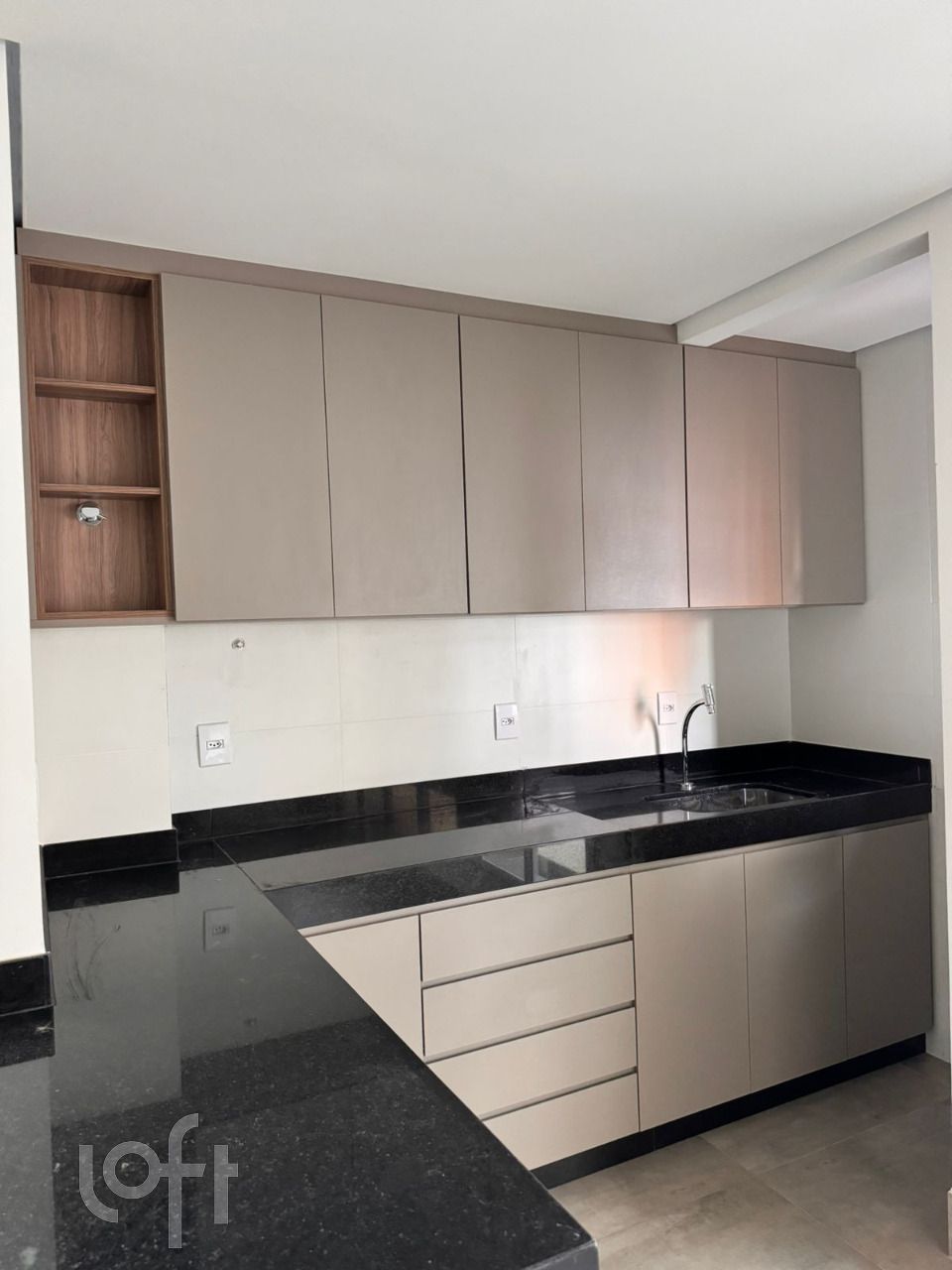 Apartamento à venda com 3 quartos, 144m² - Foto 7