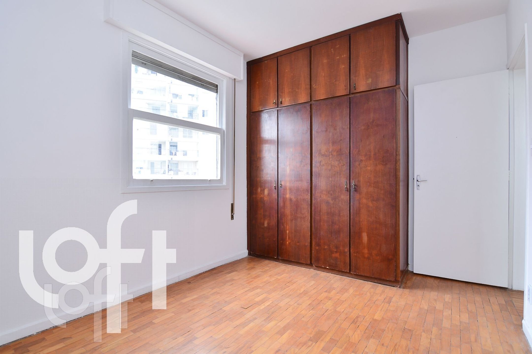 Apartamento à venda com 2 quartos, 84m² - Foto 3