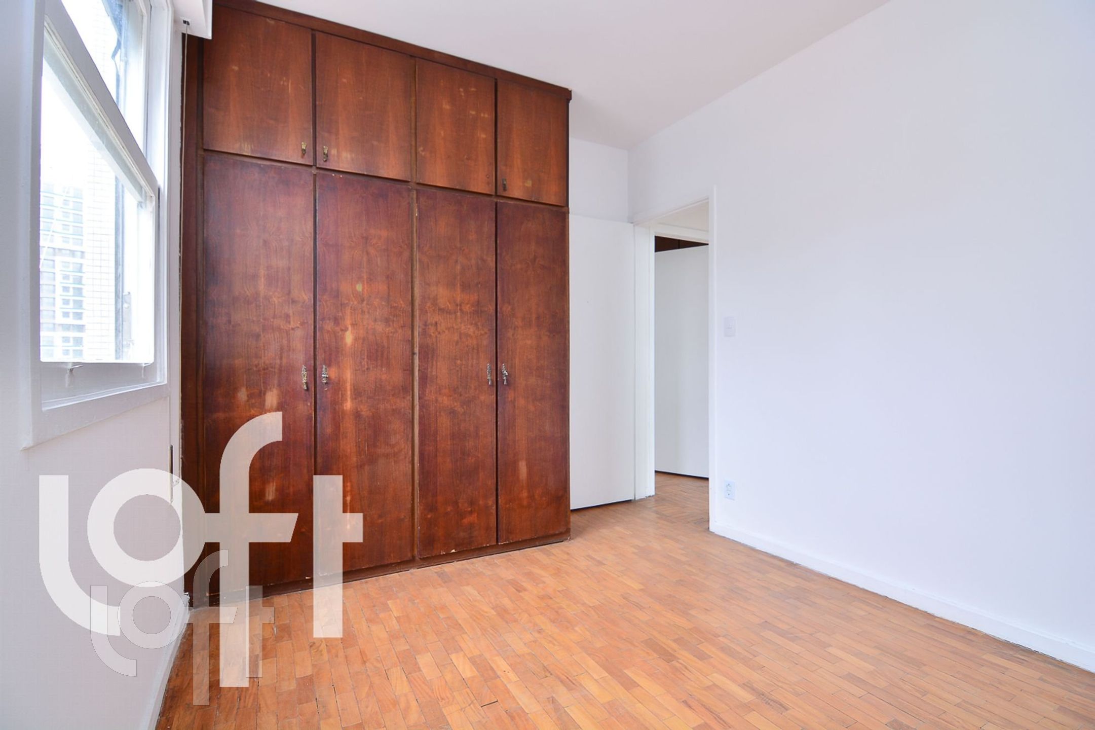 Apartamento à venda com 2 quartos, 84m² - Foto 2