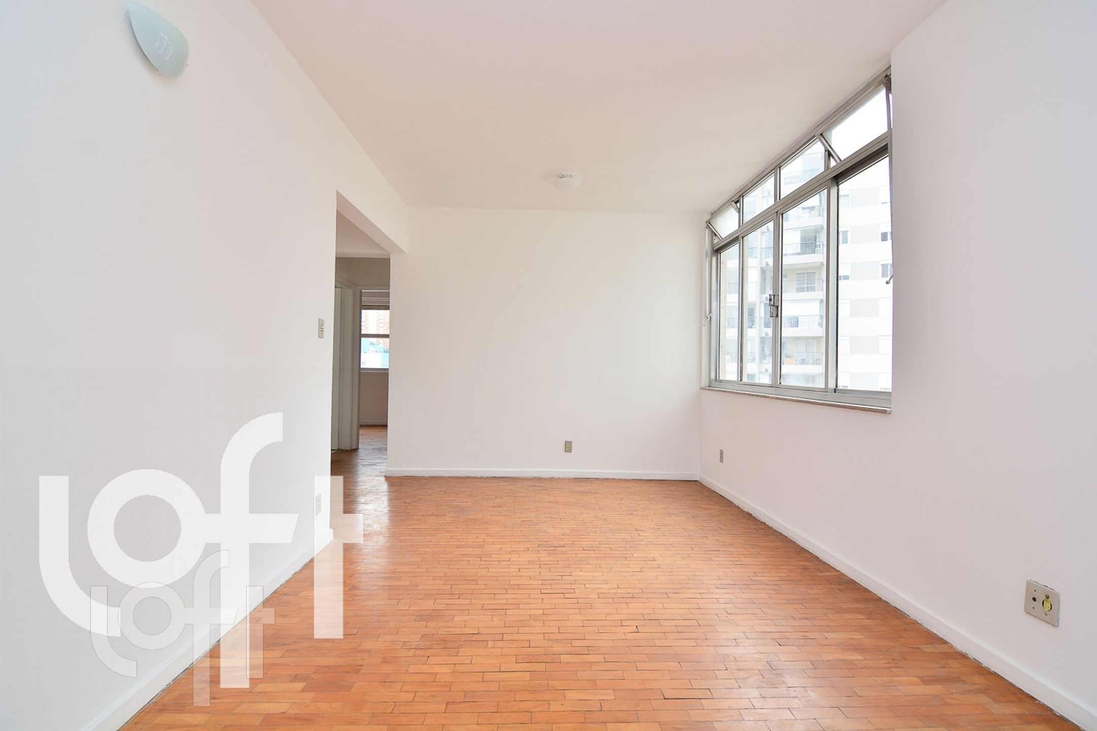 Apartamento à venda com 2 quartos, 84m² - Foto 1