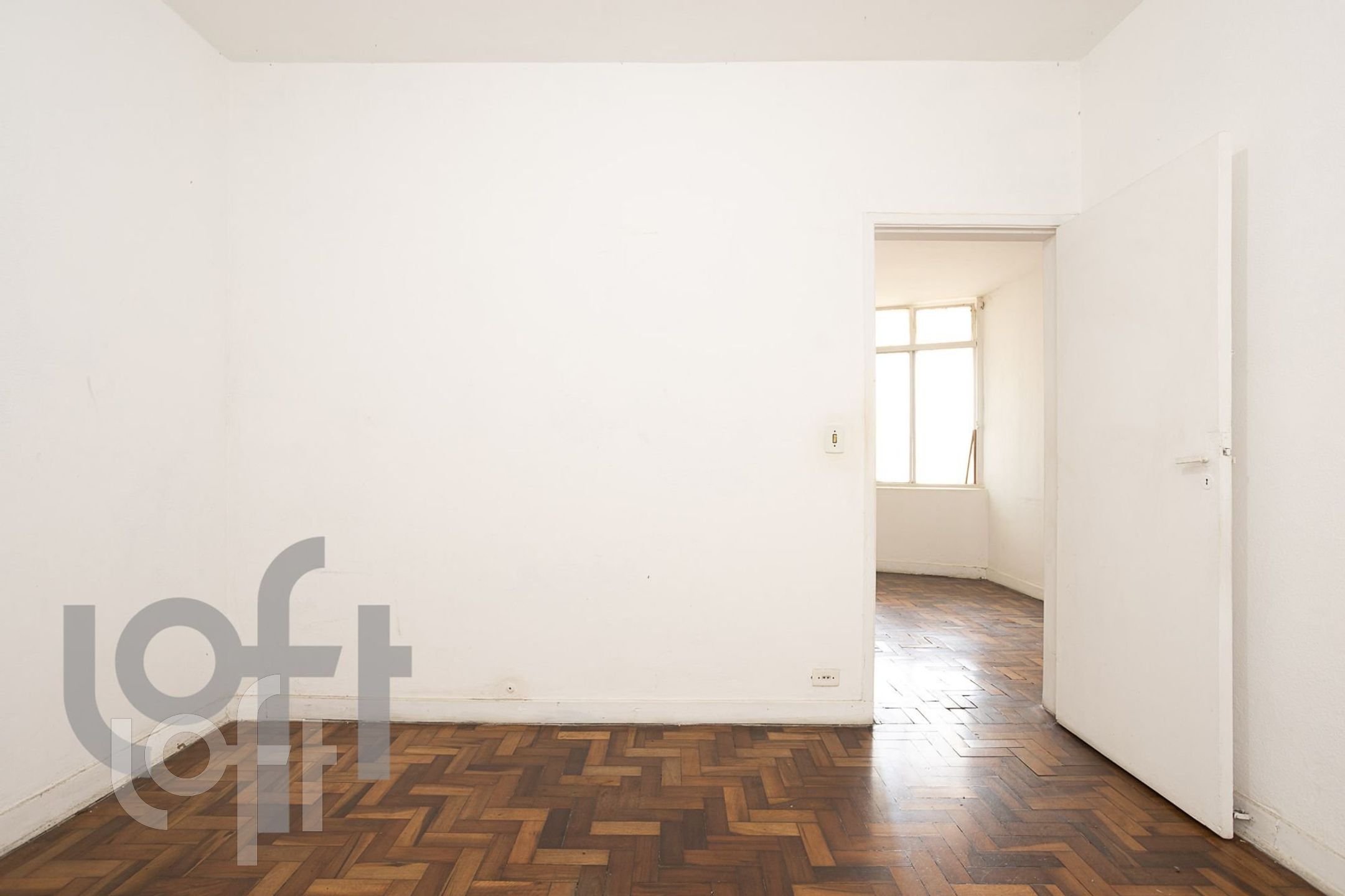 Apartamento à venda com 2 quartos, 100m² - Foto 2