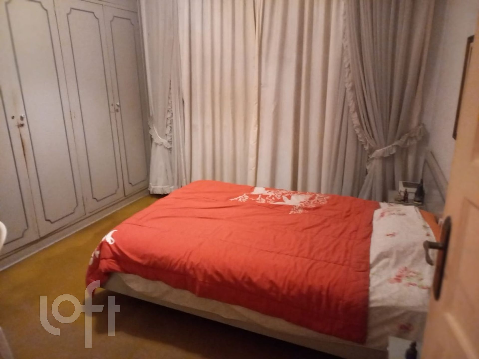 Casa à venda com 3 quartos, 300m² - Foto 4