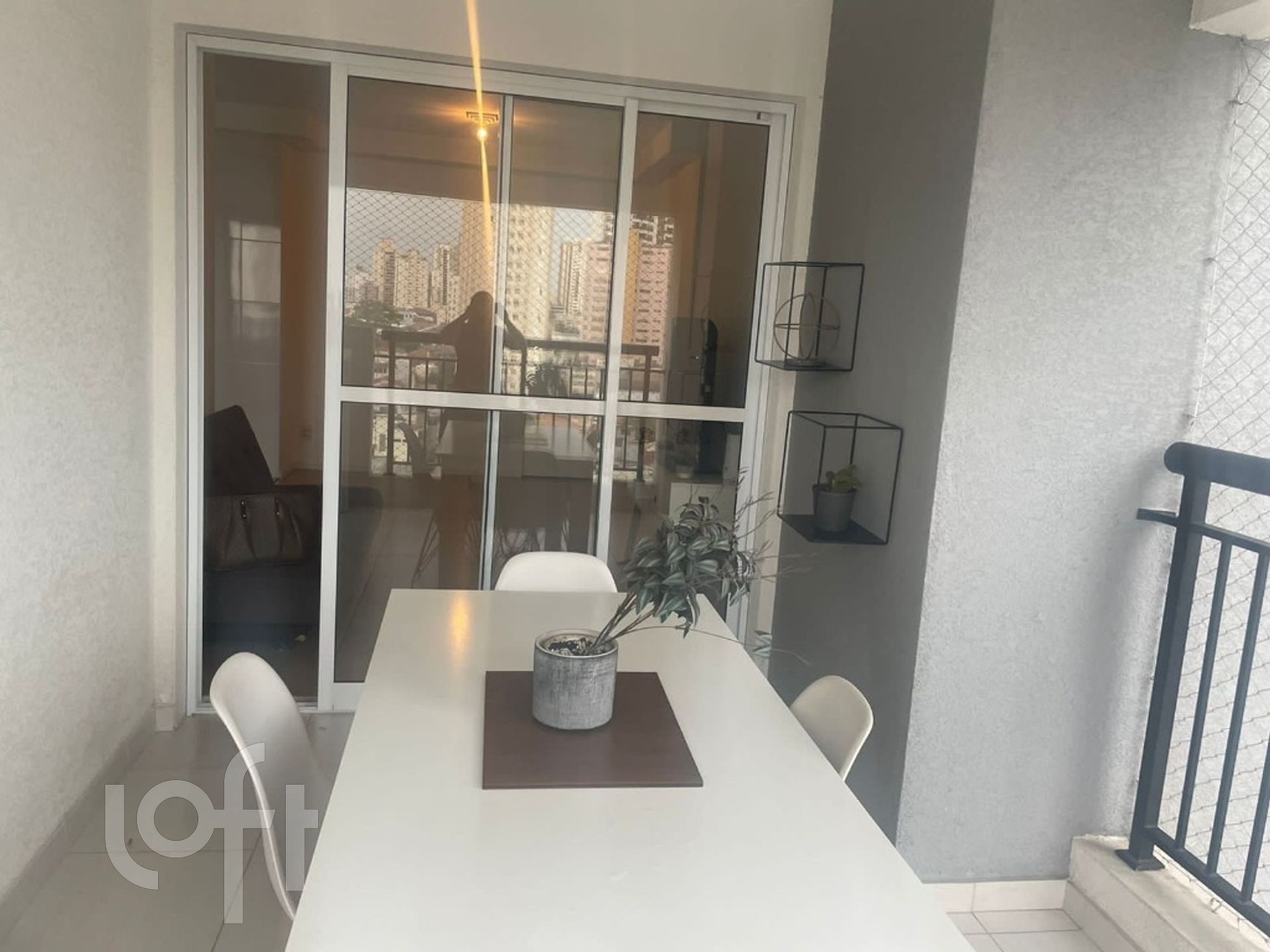 Apartamento à venda com 2 quartos, 66m² - Foto 1