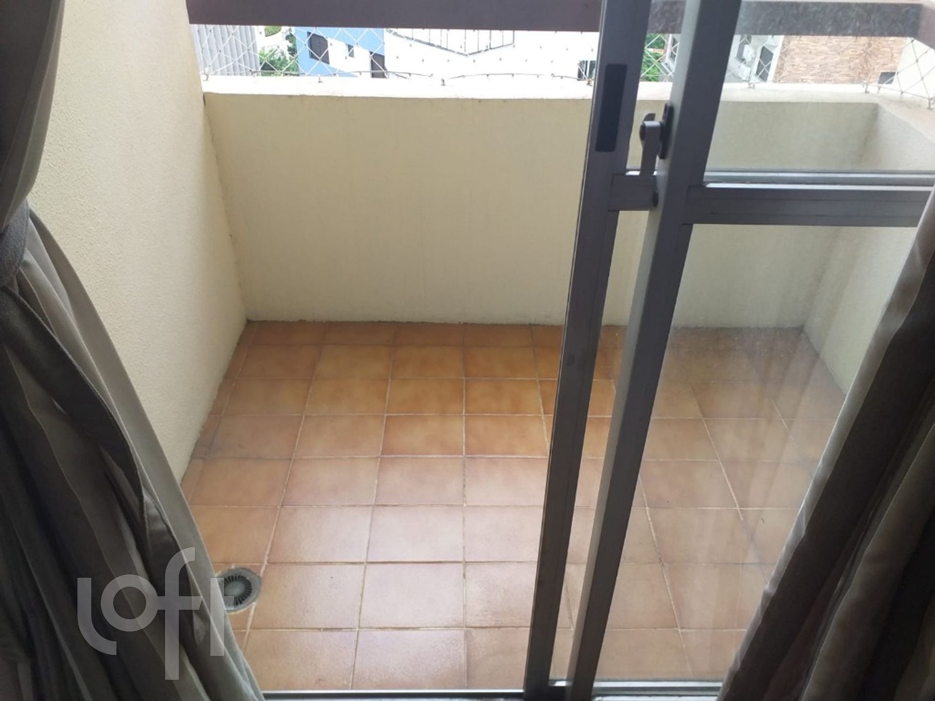 Apartamento à venda com 2 quartos, 60m² - Foto 2