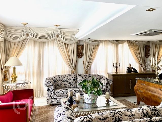 Apartamento com 628m², 4 dormitórios, 3 suítes, 3 vagas, Rio Branco em Porto Alegre