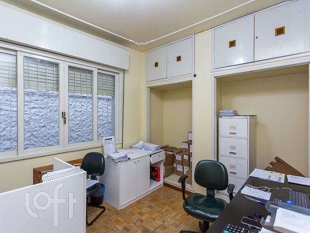 Casa com 114m², 4 dormitórios, 1 vaga, São João em Porto Alegre