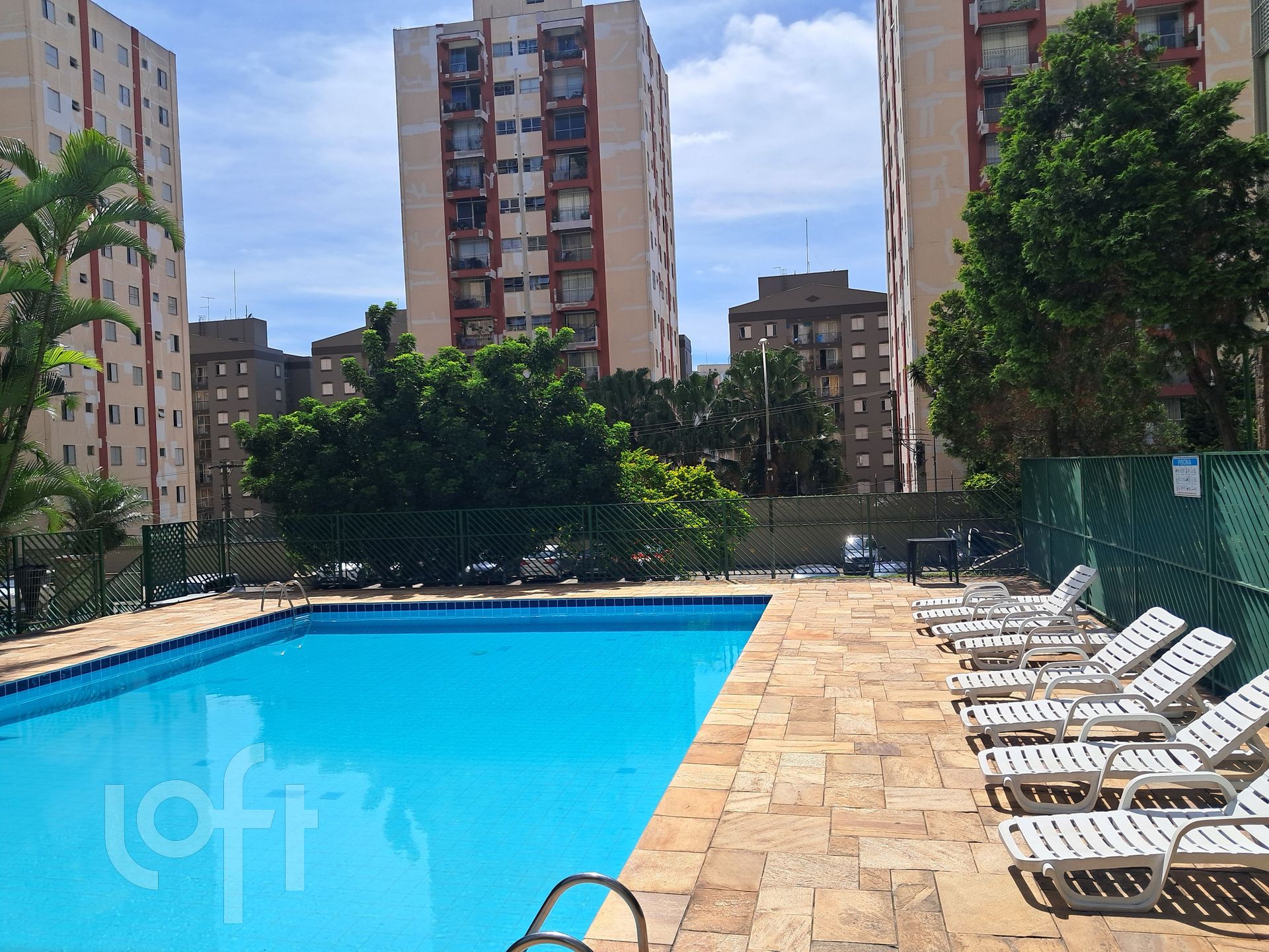 Imagem da propriedade PUs48g70 17
