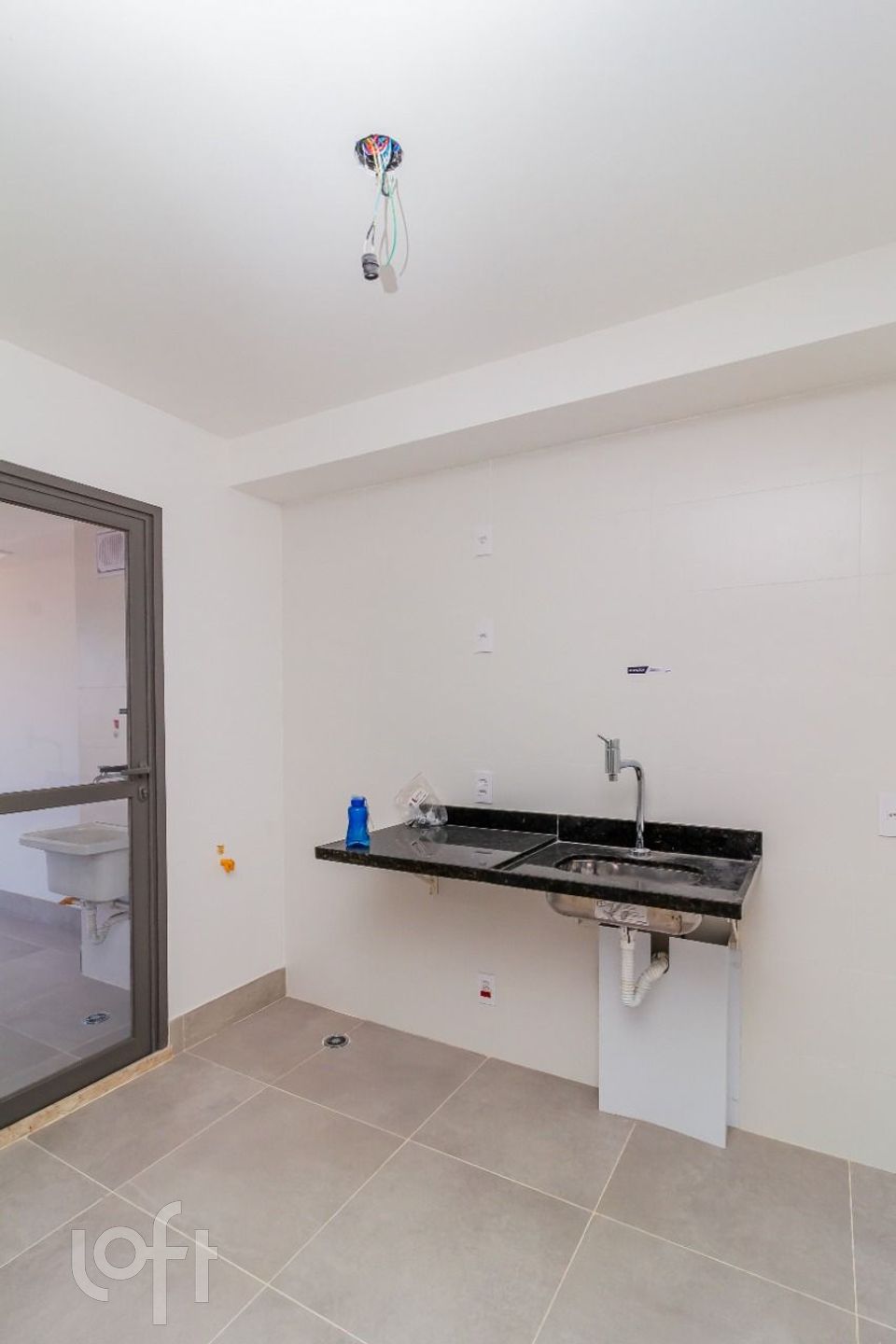 Apartamento à venda com 2 quartos, 74m² - Foto 11