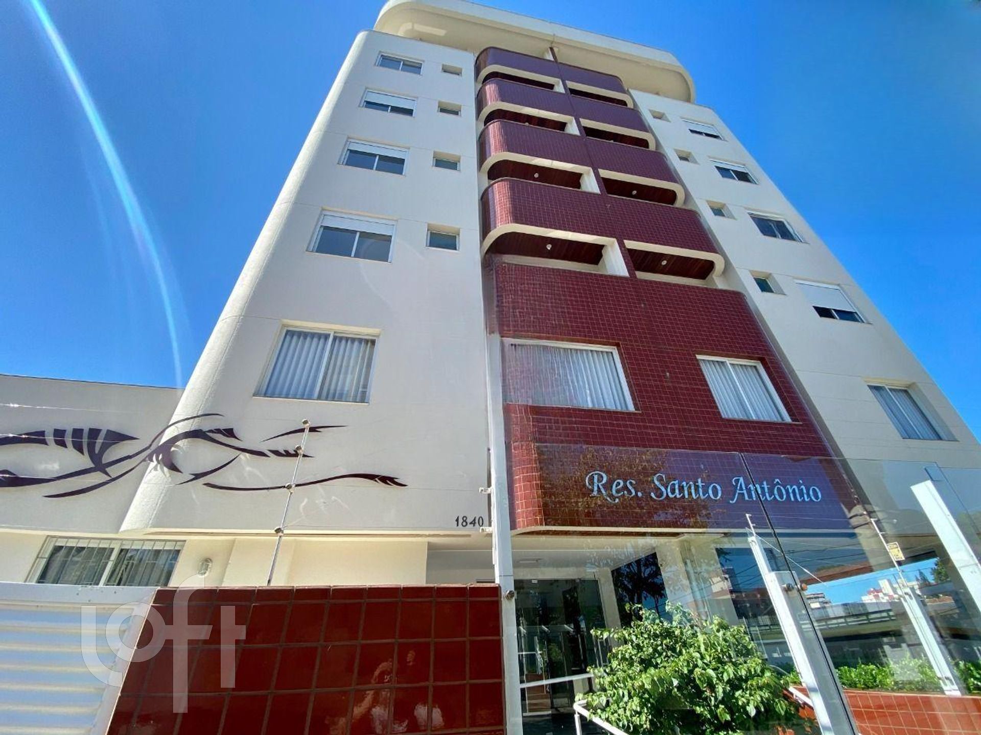 Apartamentos com 63m², 2 quartos, 2 suítes, 2 garagens, no bairro Coloninha em Florianópolis
