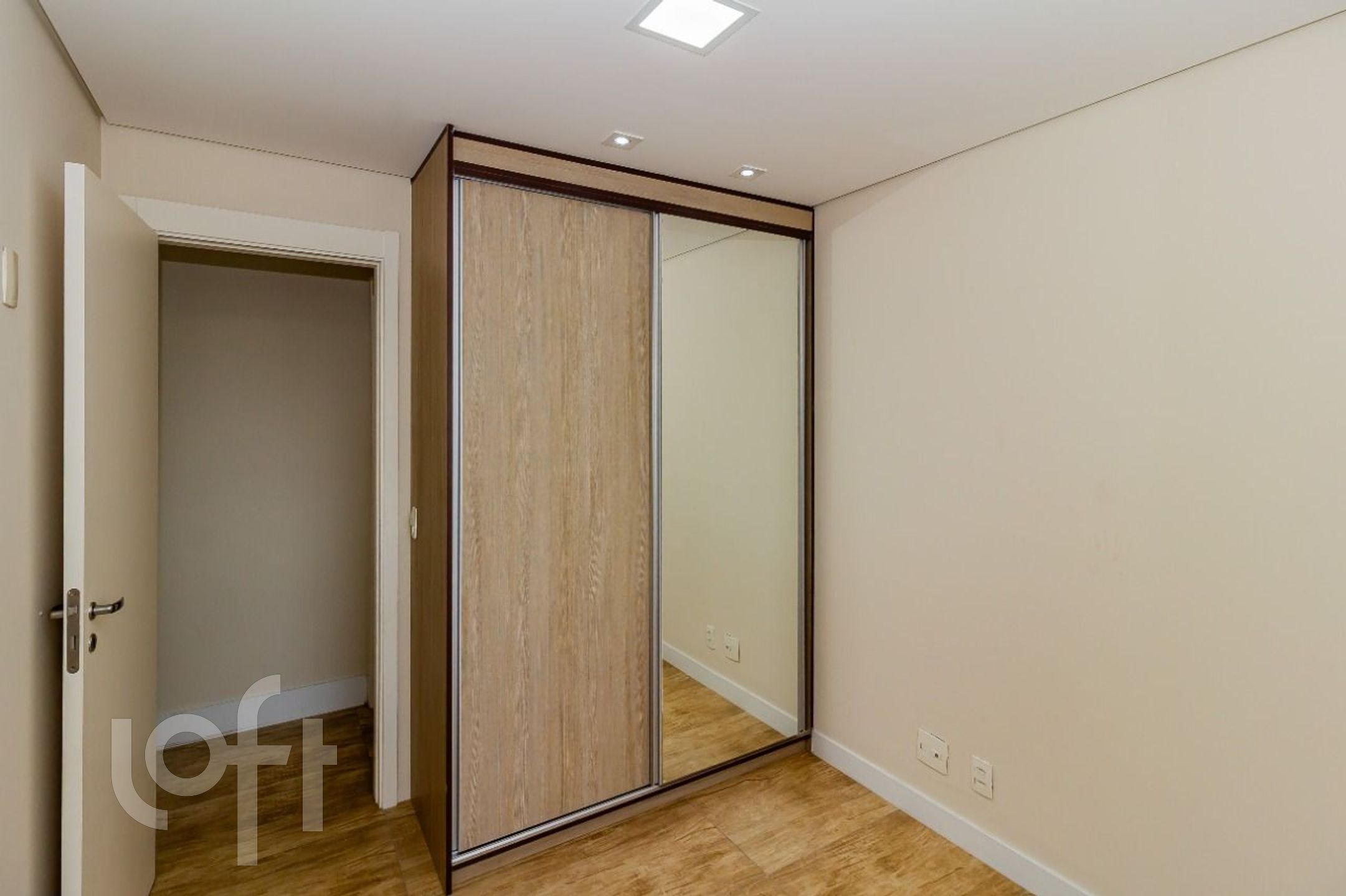 Apartamento à venda com 3 quartos, 85m² - Foto 17