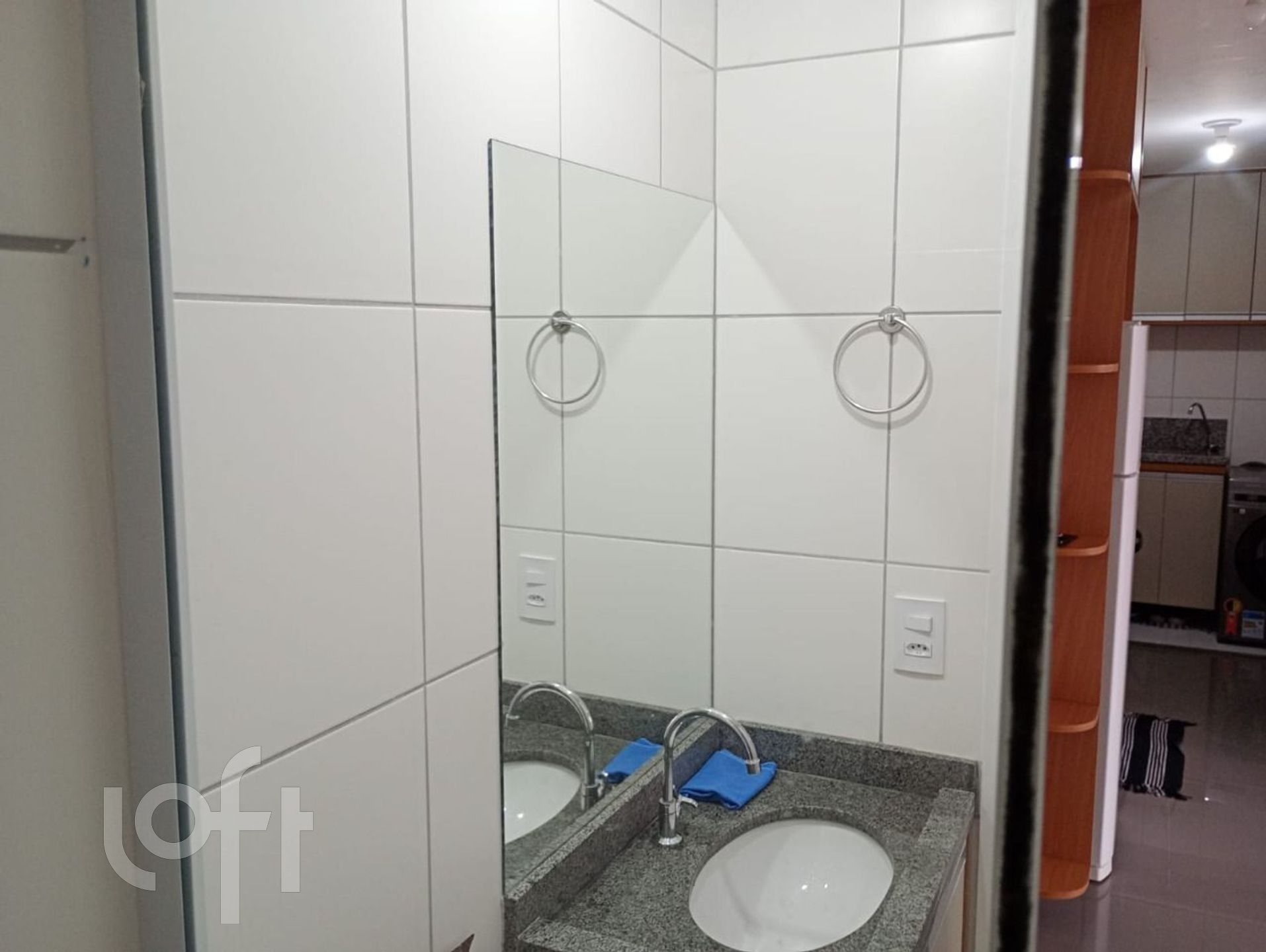 Apartamento à venda com 2 quartos, 40m² - Foto 17