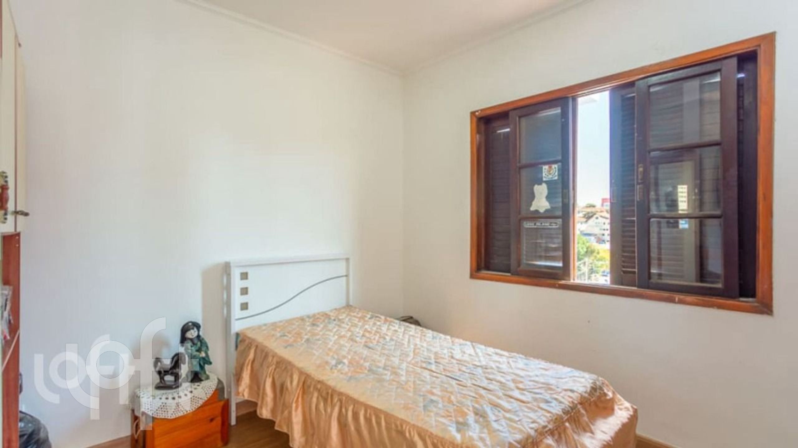 Casa à venda com 4 quartos, 210m² - Foto 9