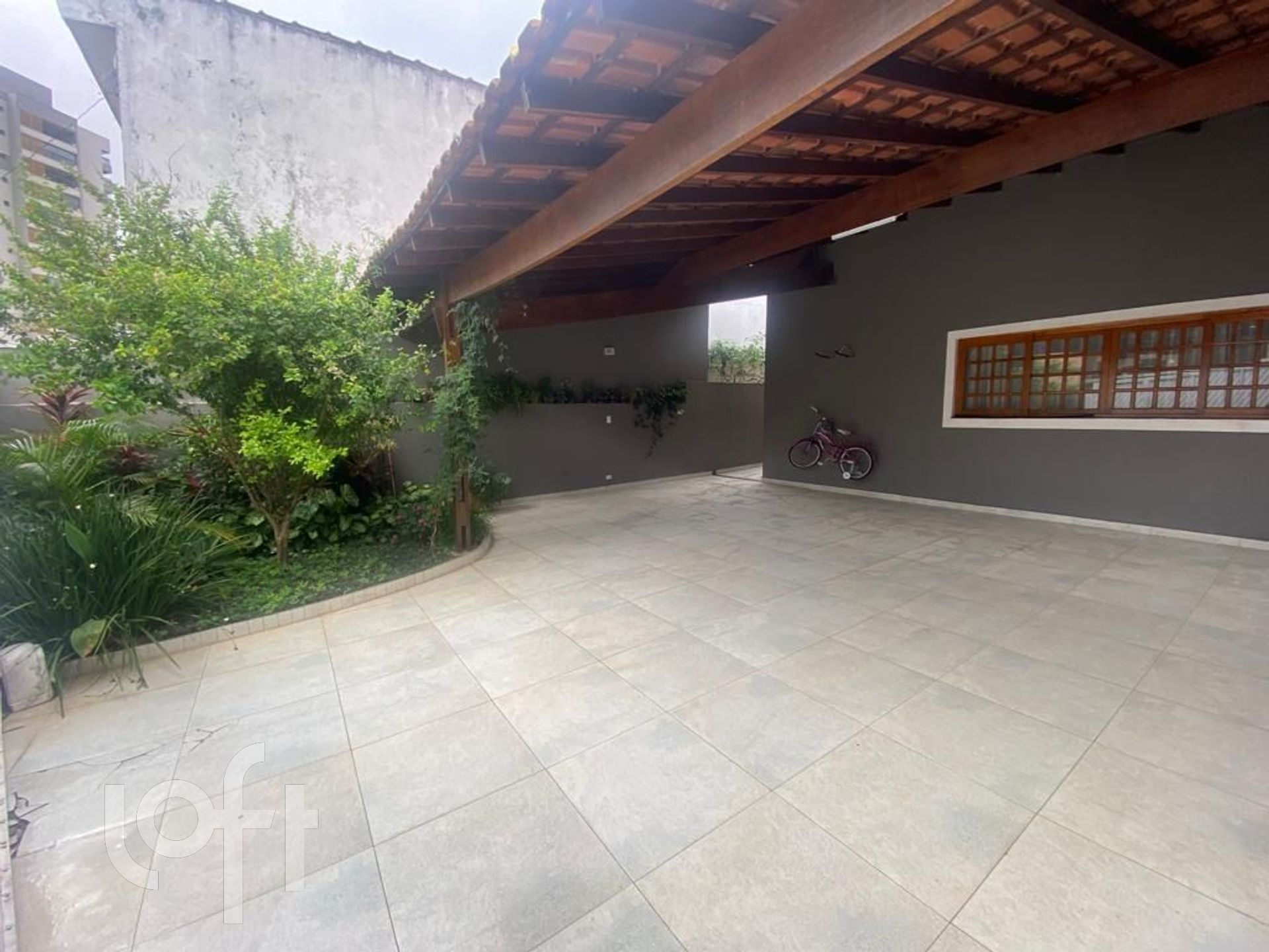 Casa à venda com 3 quartos, 340m² - Foto 32