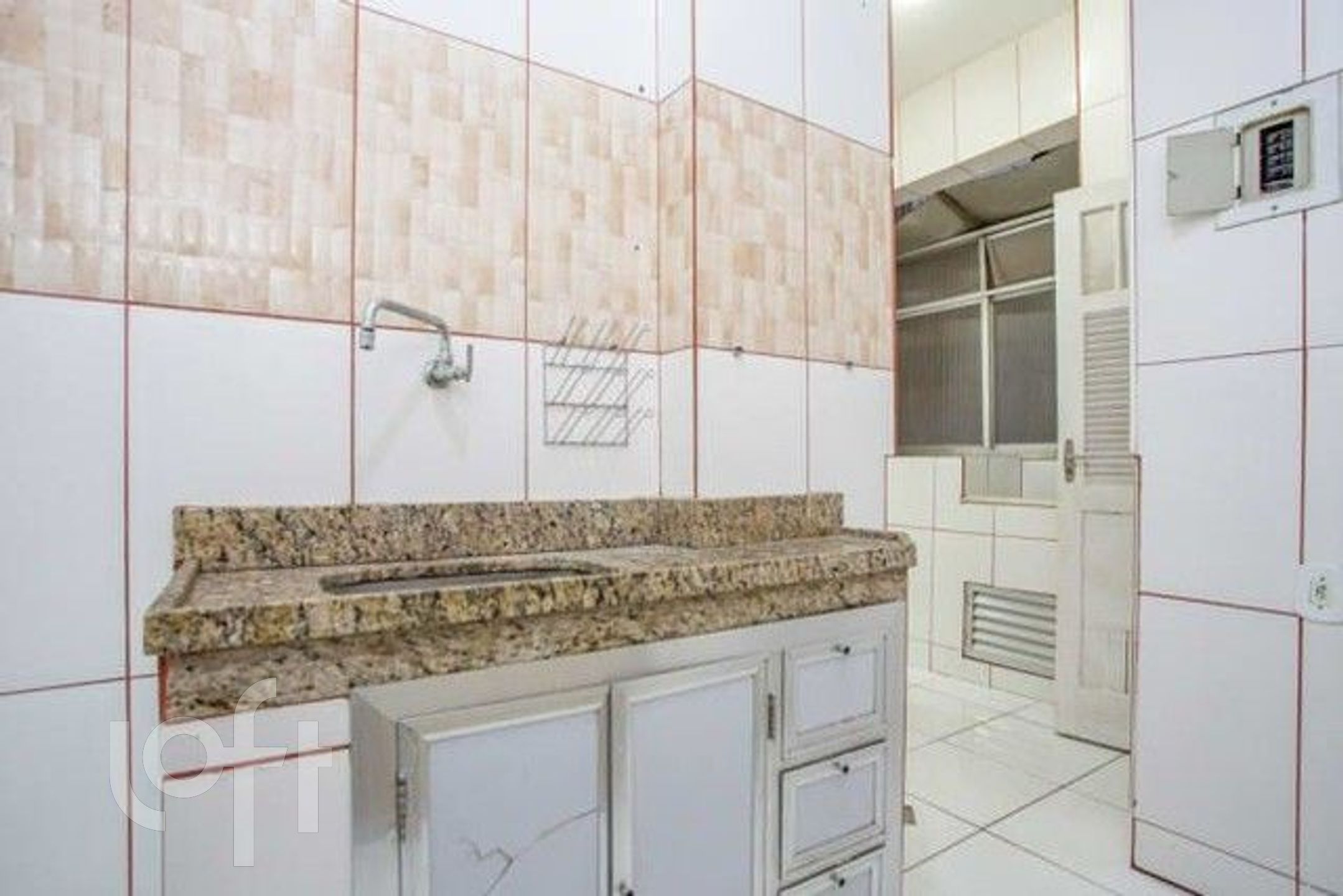 Apartamento à venda com 3 quartos, 75m² - Foto 6