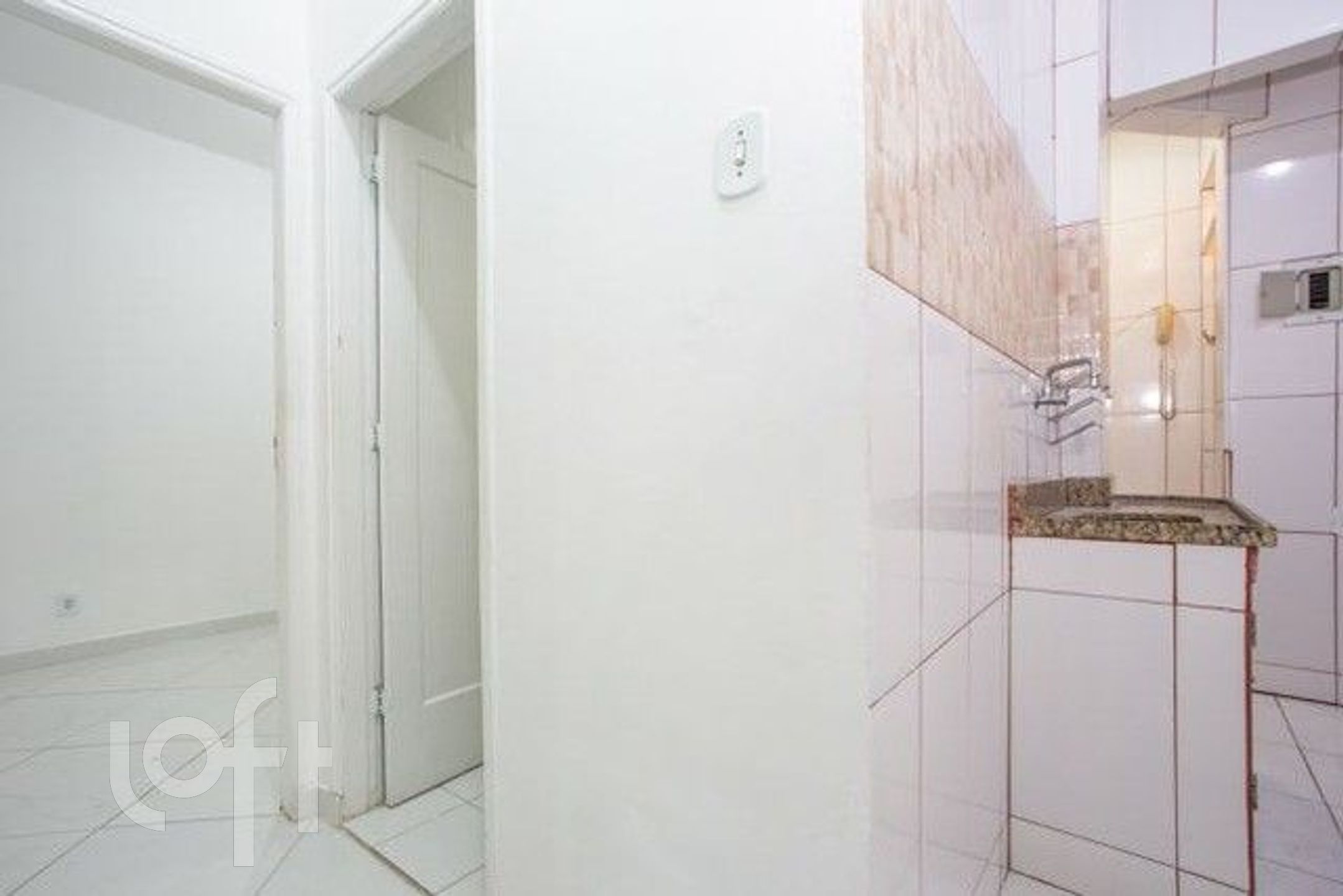 Apartamento à venda com 3 quartos, 75m² - Foto 8