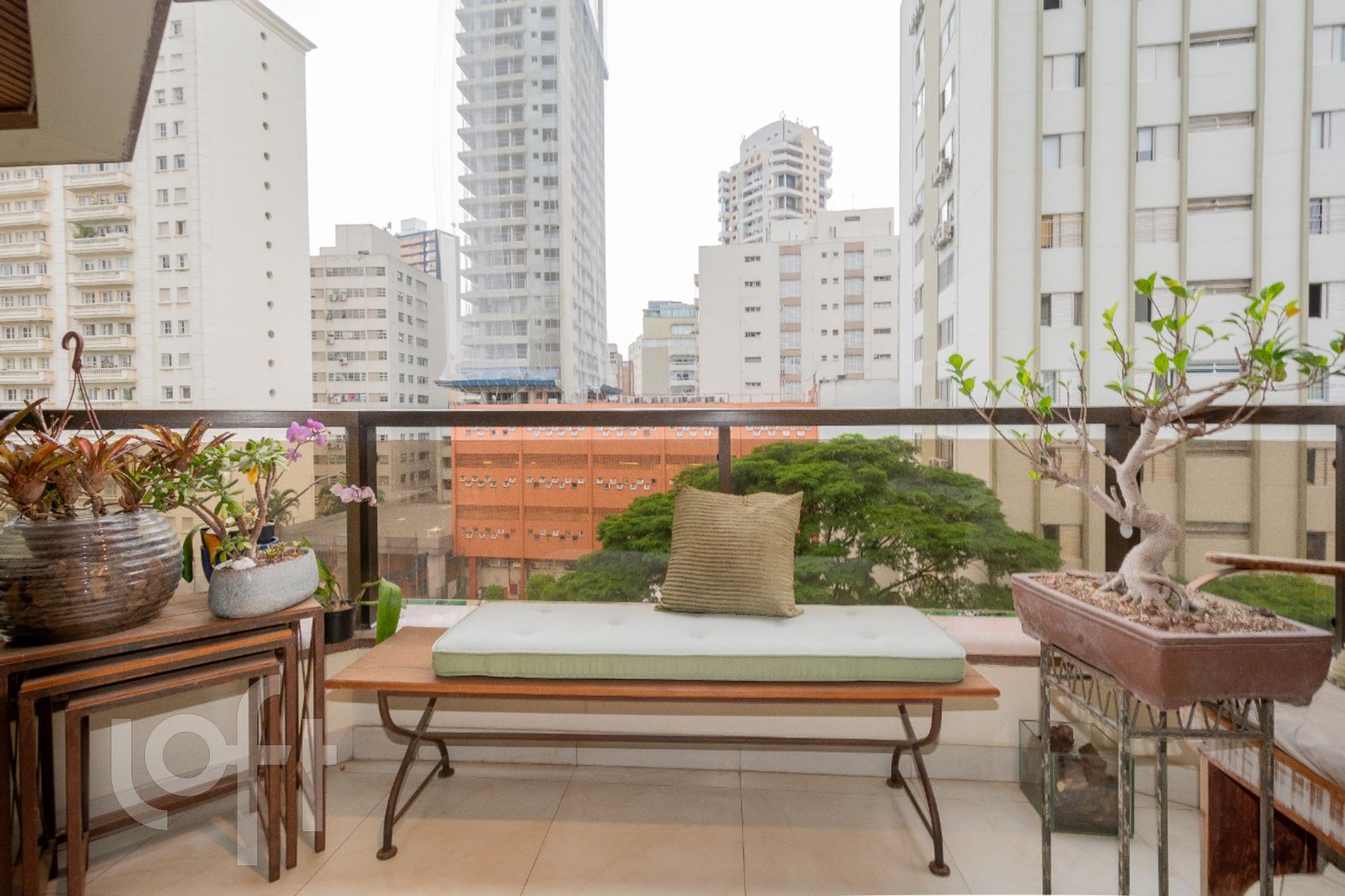 Apartamento à venda com 4 quartos, 190m² - Foto 4