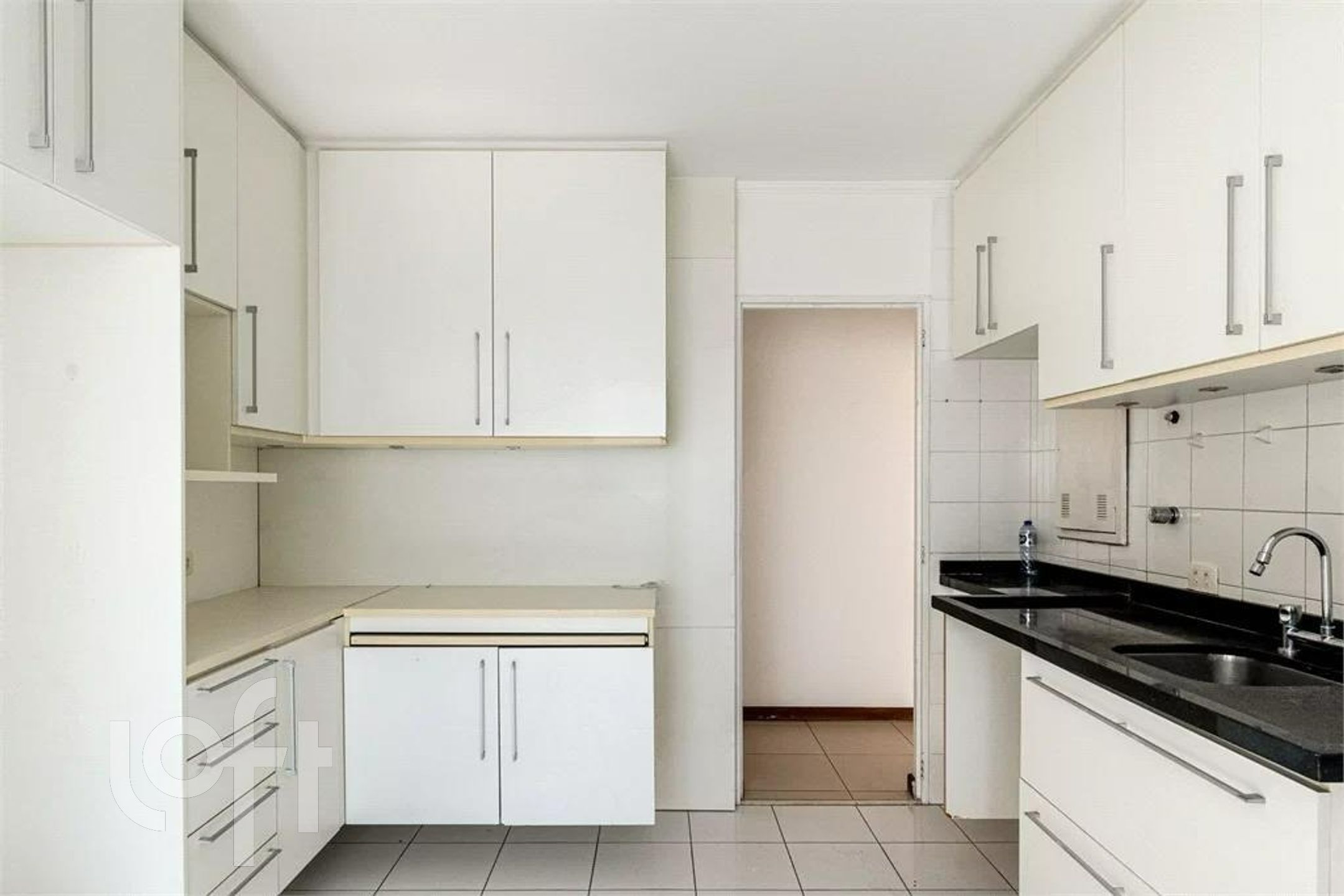 Apartamento à venda com 3 quartos, 180m² - Foto 6