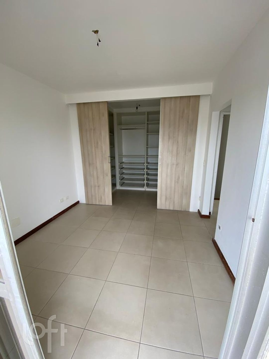 Apartamento à venda com 3 quartos, 180m² - Foto 11