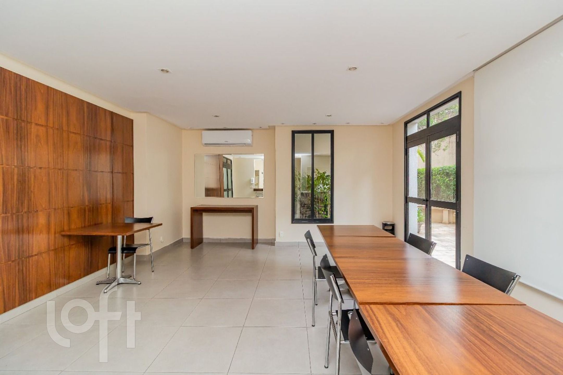 Apartamento à venda com 1 quarto, 41m² - Foto 28