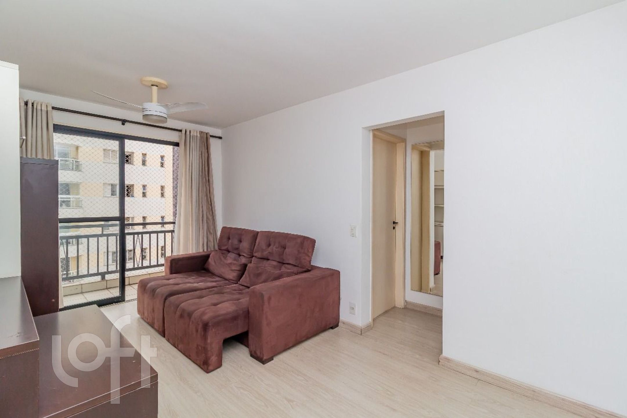 Apartamento à venda com 1 quarto, 41m² - Foto 2