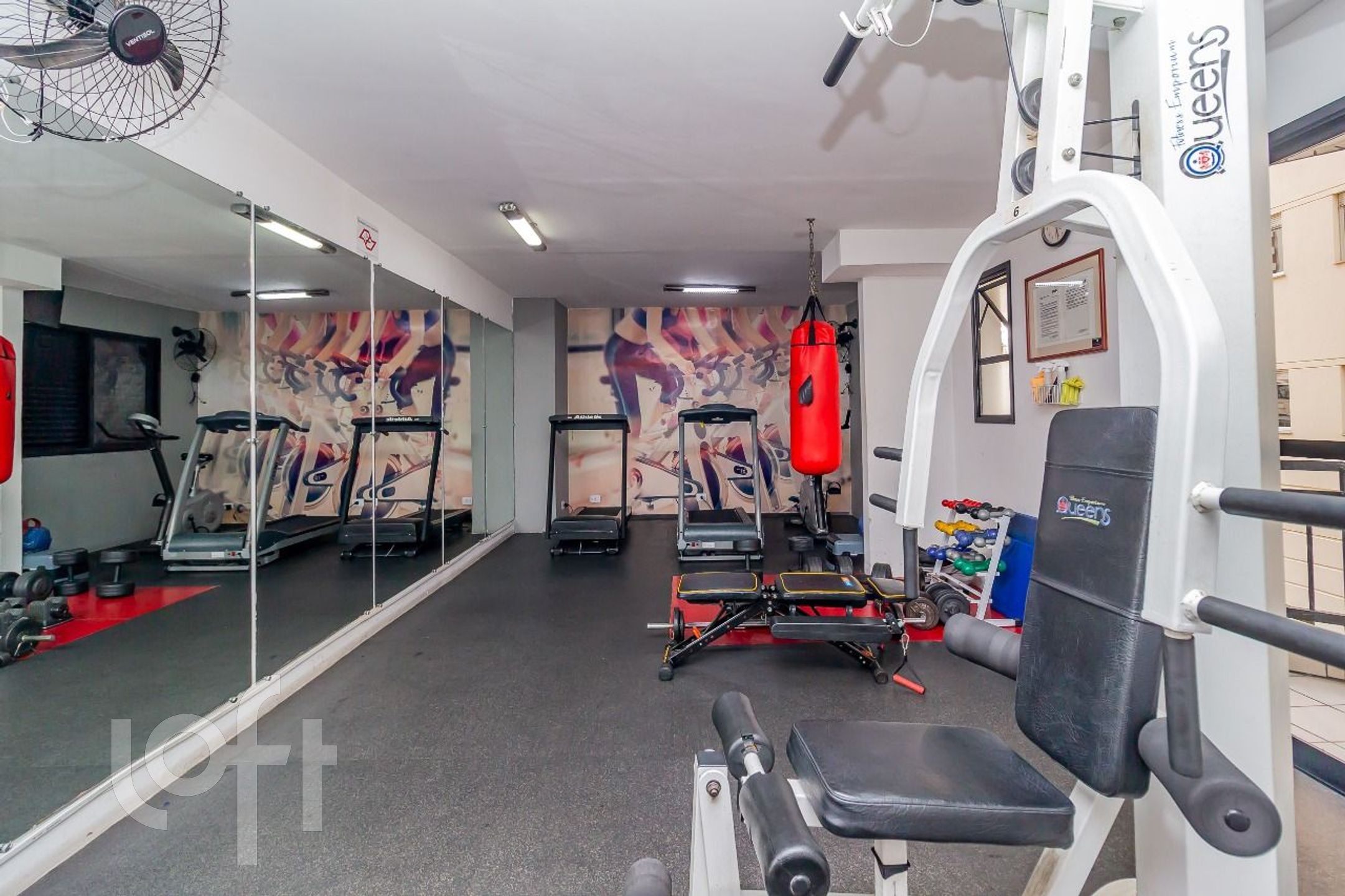 Apartamento à venda com 1 quarto, 41m² - Foto 33