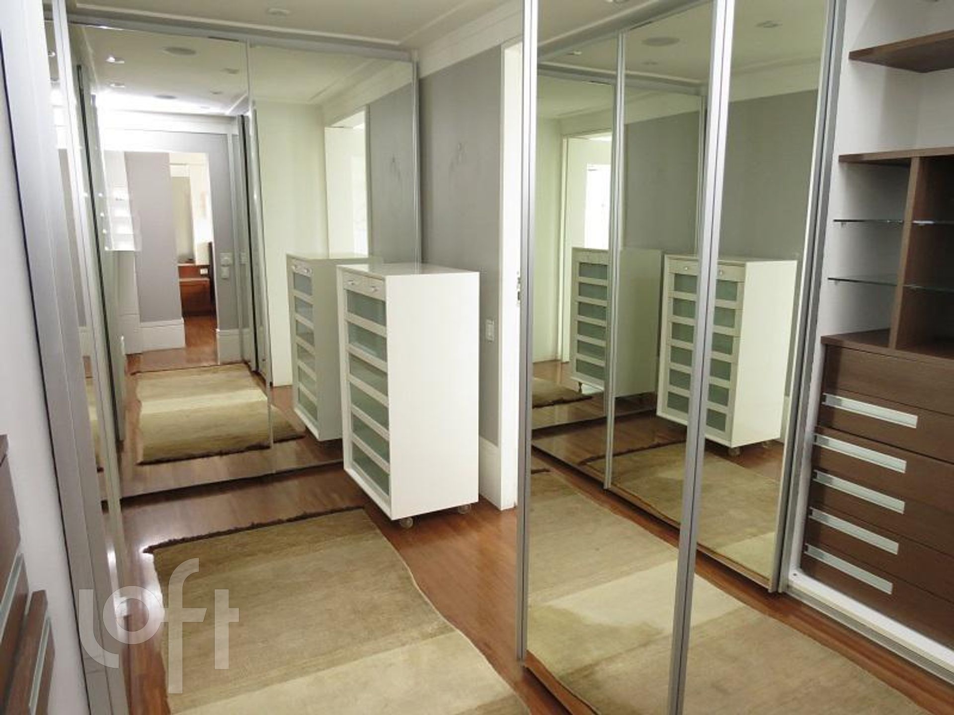 Apartamento à venda com 4 quartos, 300m² - Foto 7