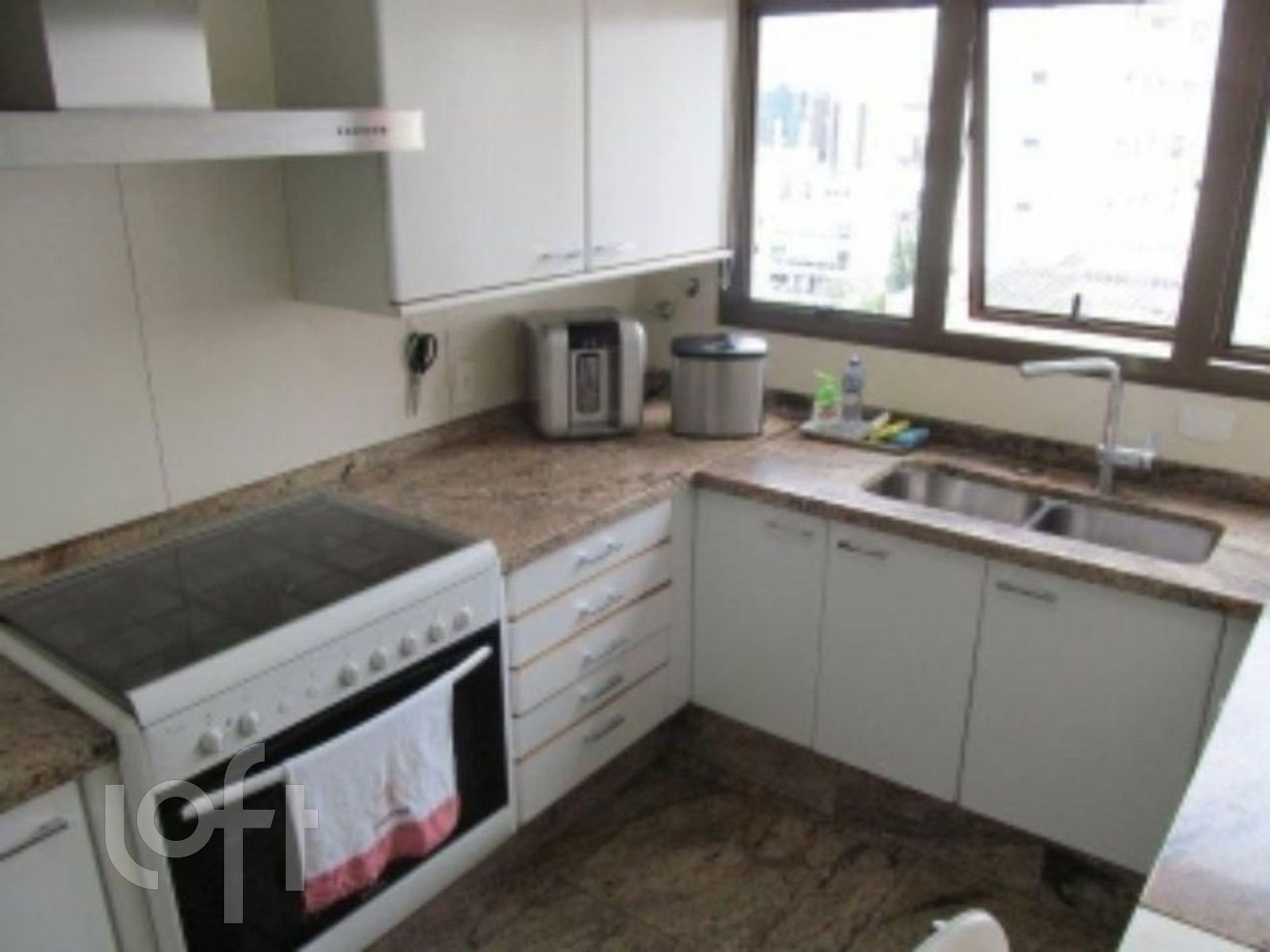 Apartamento à venda com 5 quartos, 275m² - Foto 3