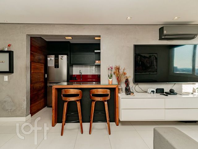 Apartamento com 59m², 2 dormitórios, 1 suíte, 1 vaga, São João em Porto Alegre