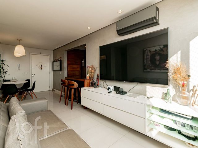 Apartamento com 59m², 2 dormitórios, 1 suíte, 1 vaga, São João em Porto Alegre