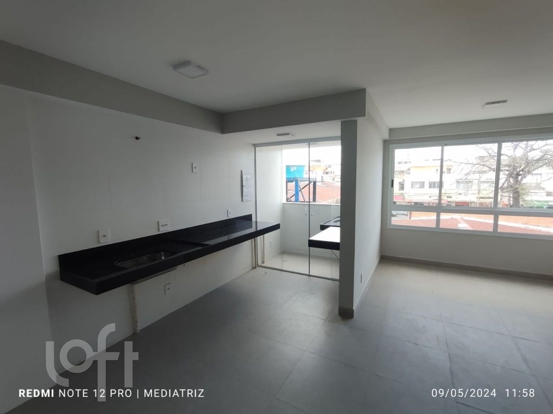 Apartamento à venda com 3 quartos, 21m² - Foto 4