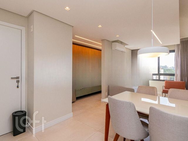 Apartamento com 65m², 2 dormitórios, 1 suíte, 2 vagas, Santana em Porto Alegre