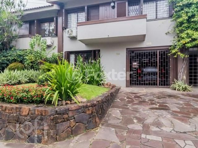 Casa em Condomínio com 179m², 3 dormitórios, 1 suíte, 3 vagas, Três Figueiras em Porto Alegre