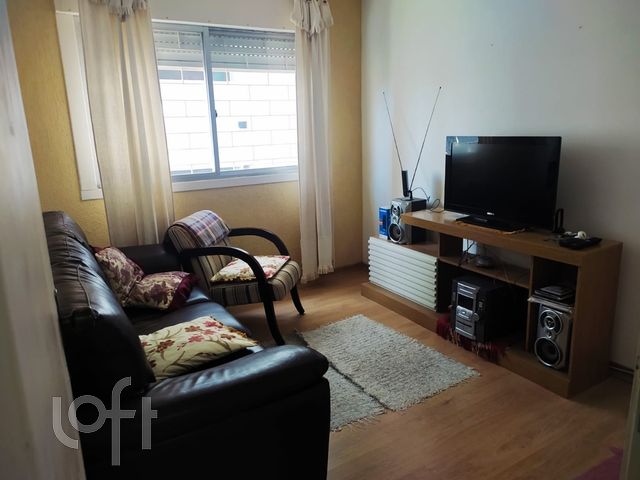 Apartamento com 75m², 3 dormitórios, 1 vaga, Petrópolis em Porto Alegre