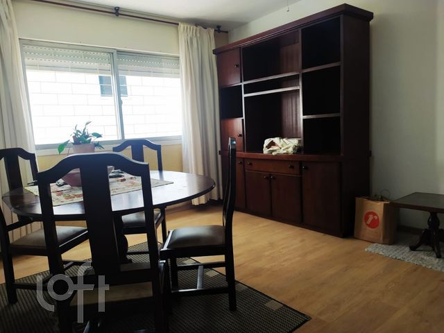 Apartamento com 75m², 3 dormitórios, 1 vaga, Petrópolis em Porto Alegre