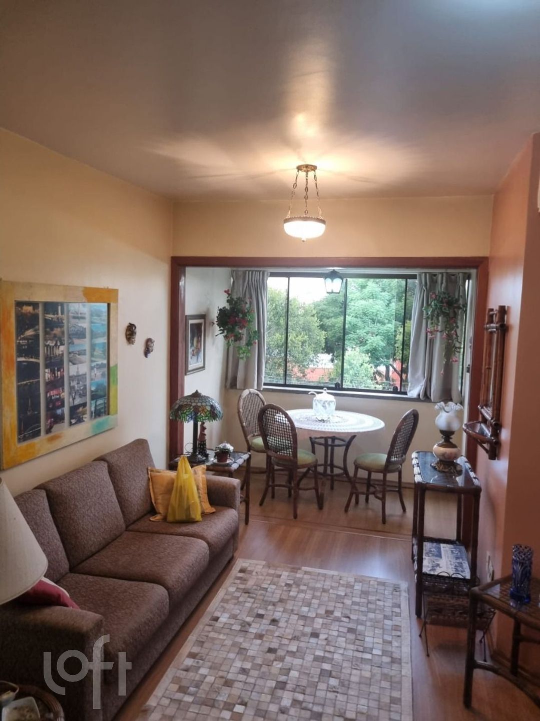 Apartamento com 82m², 3 dormitórios, 1 vaga, Menino Deus em Porto Alegre