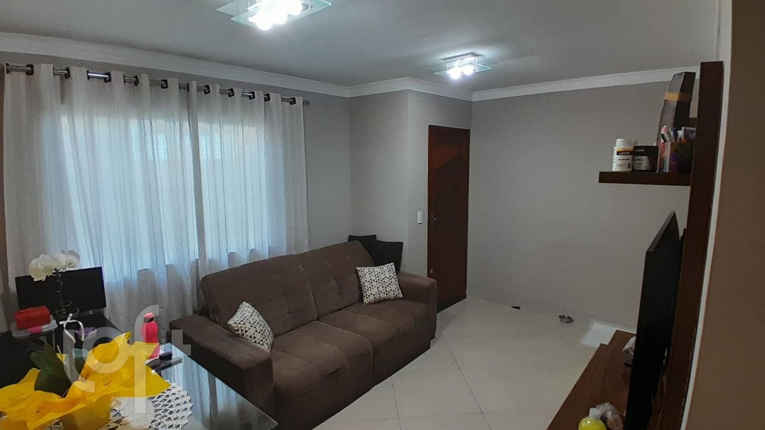 Casa à venda em Penha com 104 m², 2 quartos, 2 suí