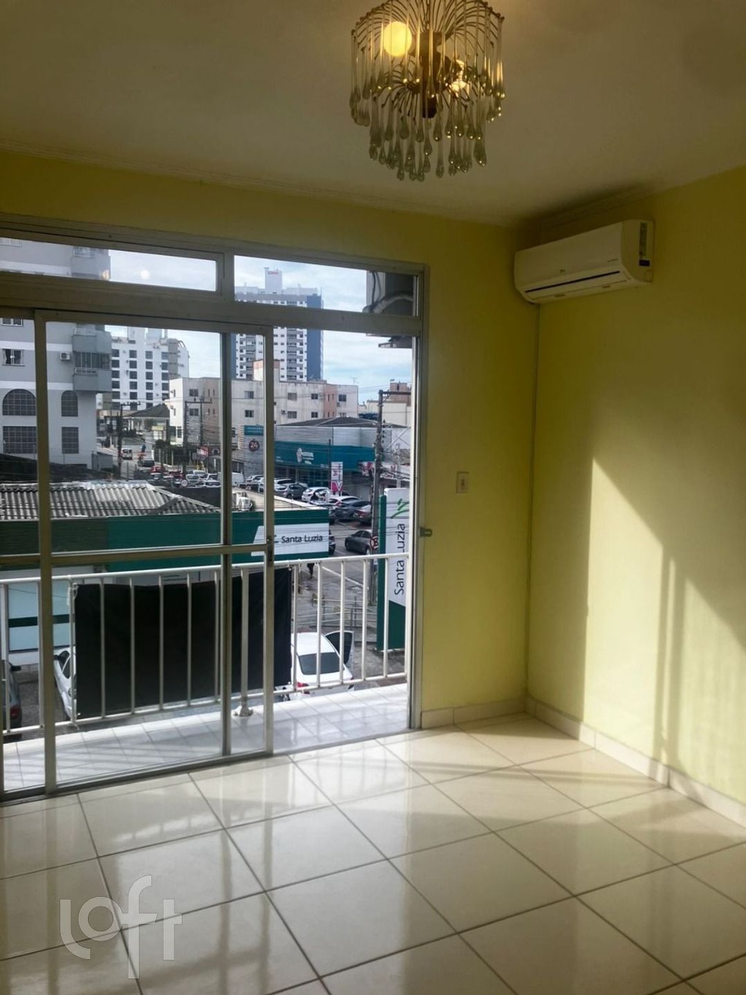 Apartamento à venda em Kobrasol com 82 m², 3 quartos, 1 suíte, 1 vaga