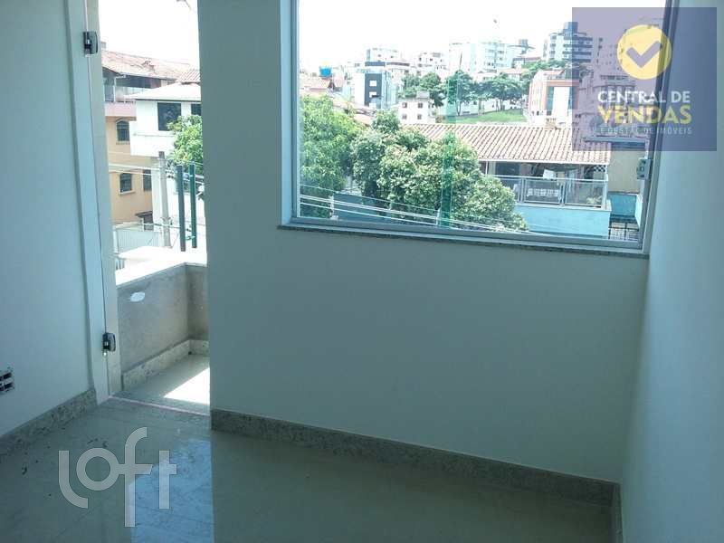 Apartamento à venda com 2 quartos, 110m² - Foto 1