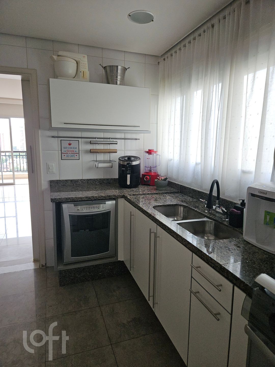 Apartamento à venda com 4 quartos, 140m² - Foto 8