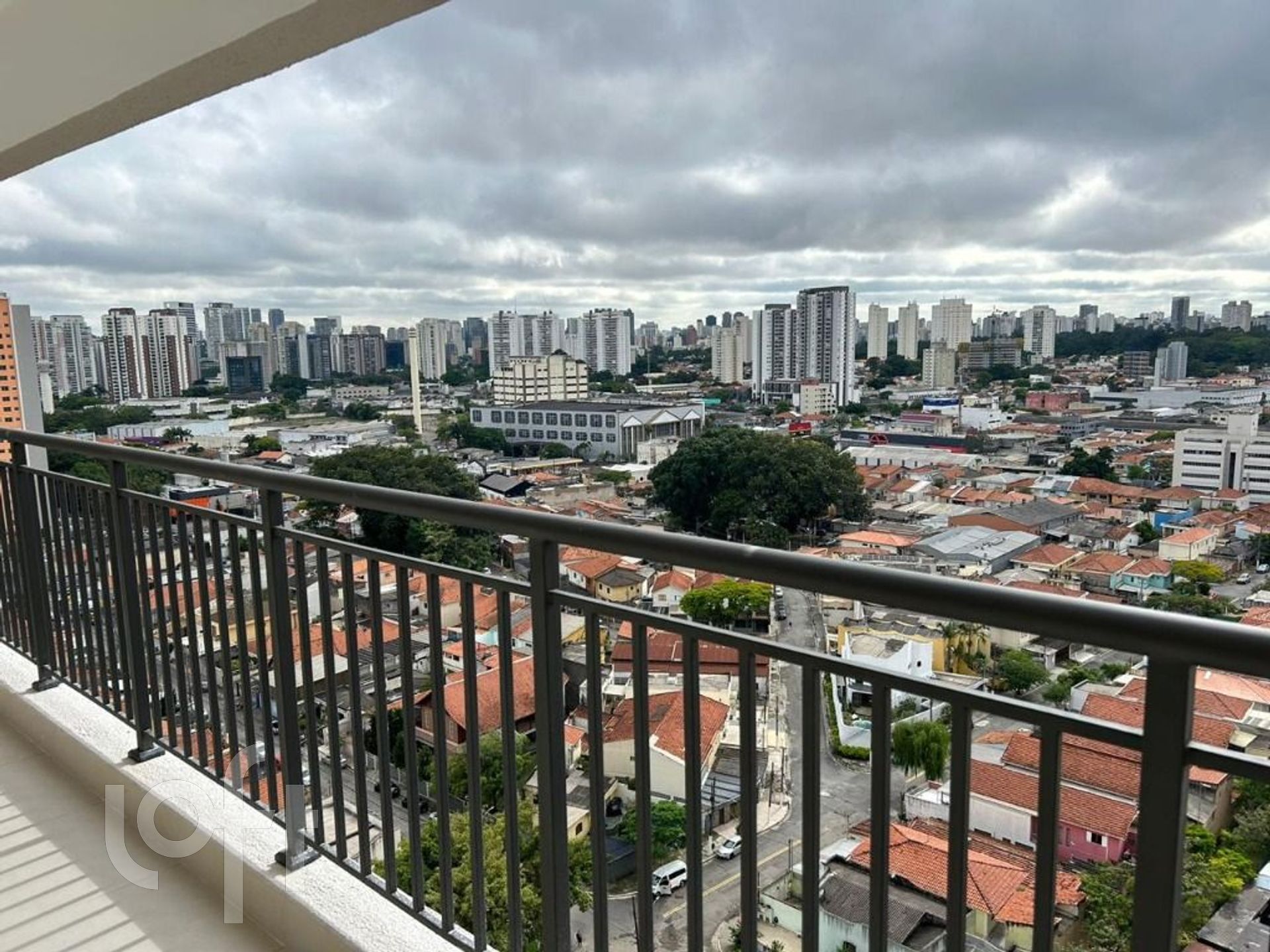 Apartamento à venda com 3 quartos, 136m² - Foto 1