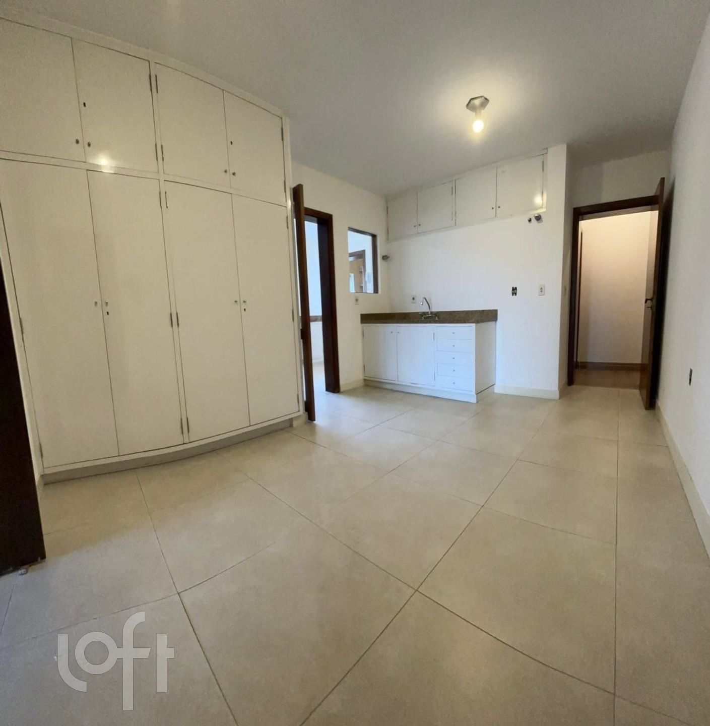 Apartamento à venda com 4 quartos, 218m² - Foto 5