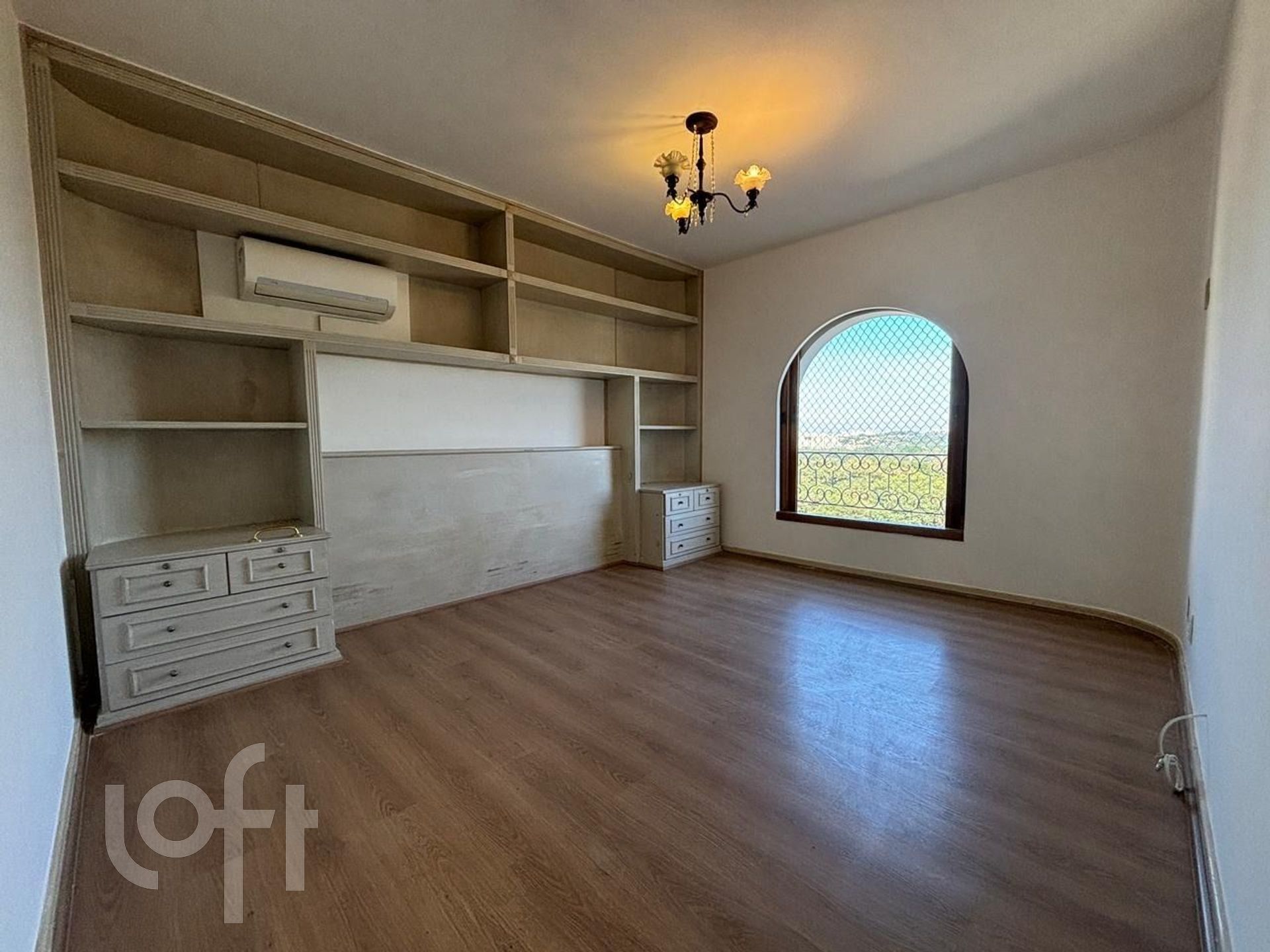 Apartamento à venda com 4 quartos, 218m² - Foto 6