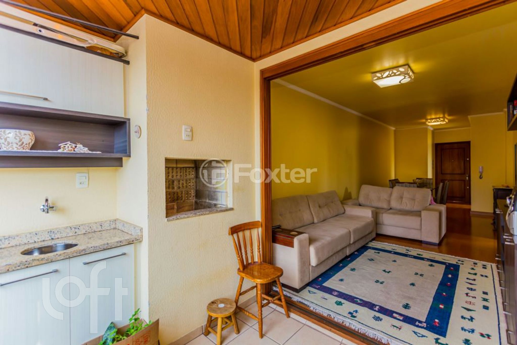 Apartamento com 78m², 2 dormitórios, 1 suíte, 2 vagas, Jardim Botânico em Porto Alegre