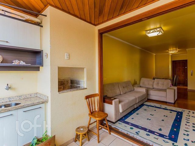 Apartamento com 78m², 2 dormitórios, 1 suíte, 2 vagas, Jardim Botânico em Porto Alegre