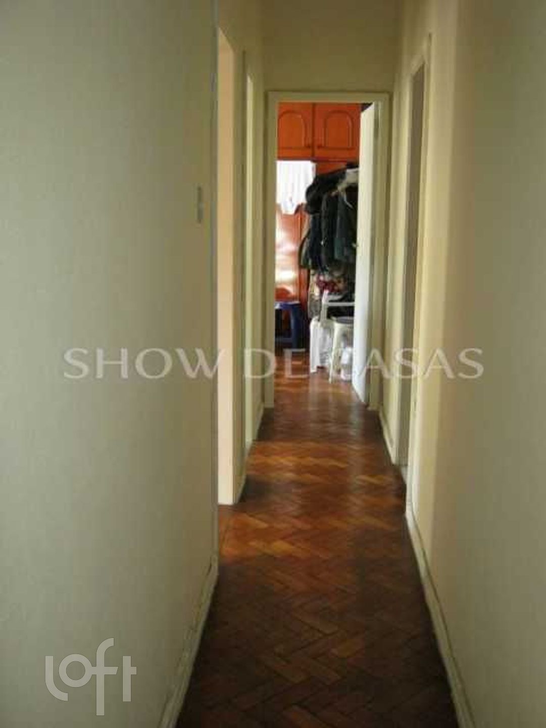 Apartamento à venda com 2 quartos, 75m² - Foto 9