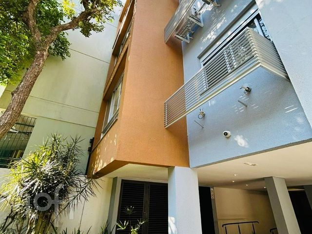 Apartamento com 68m², 2 dormitórios, 1 suíte, 1 vaga, Petrópolis em Porto Alegre