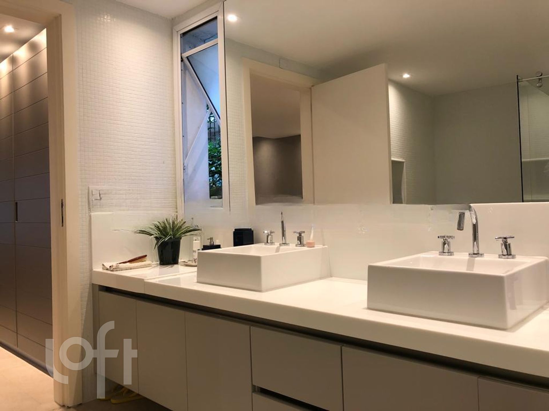 Apartamento à venda com 5 quartos, 342m² - Foto 5