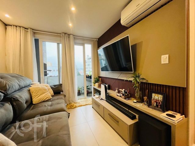 Apartamento com 74m², 2 dormitórios, 1 suíte, 2 vagas, Rio Branco em Novo Hamburgo